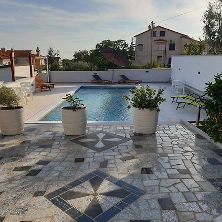 Apartments Ivana With The Pool Rovinjsko Selo Exteriér fotografie