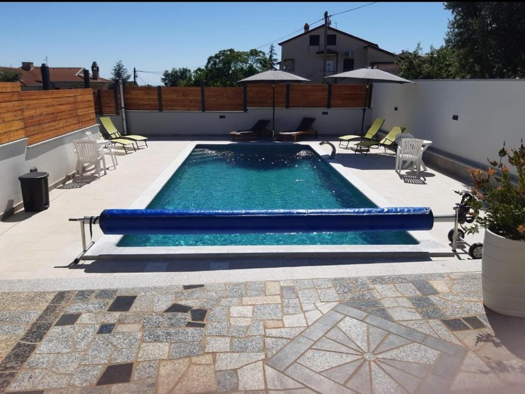 Apartments Ivana With The Pool Rovinjsko Selo Exteriér fotografie